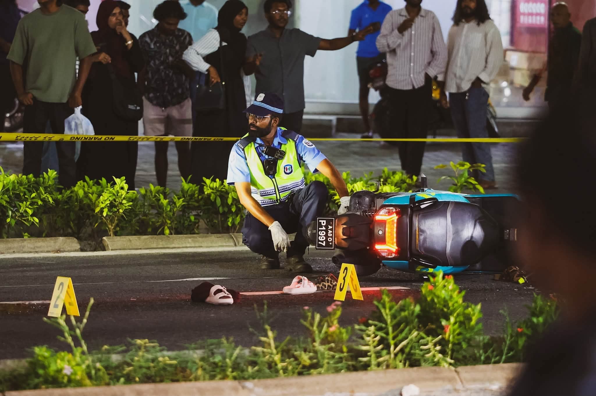 ހުޅުމާލޭގައި ހިނގި ނުރައްކާތެރި އެކްސިޑެންޓެއްގައި އަނިޔާވި ނުވަ އަހަރުގެ ކުއްޖަކަށް ވެންޓިލޭޓަރުގައި ފަރުވާދެނީ 